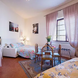 1900 アルテヴィータ B＆b 3*, フィレンツェ イタリア